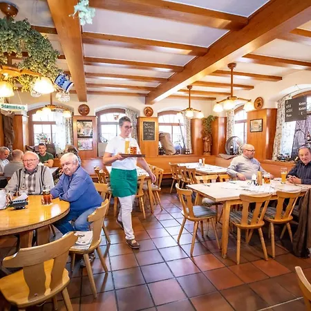 Brauereigasthof Zum Lamm ホテル Untergröningen