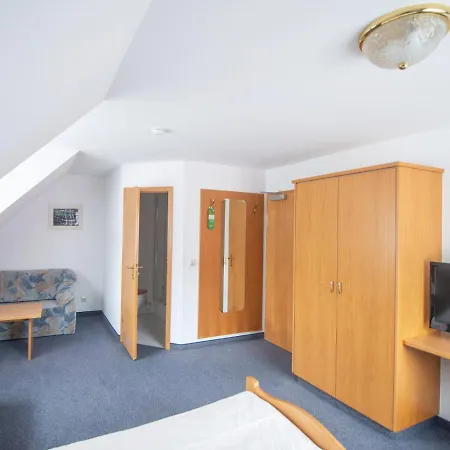 Brauereigasthof Zum Lamm Hotel *