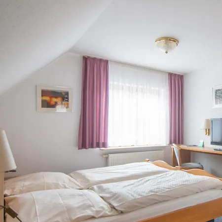 Brauereigasthof Zum Lamm Hotel *