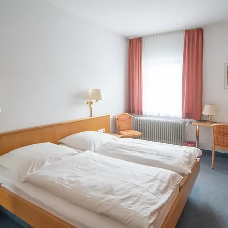 Brauereigasthof Zum Lamm מלון Untergroningen