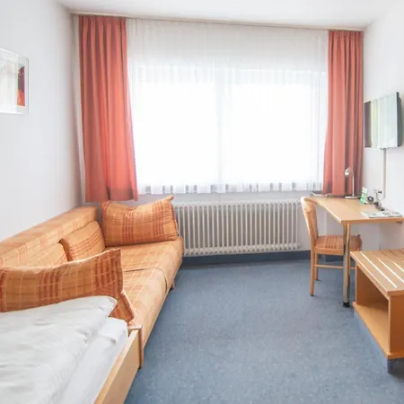 Brauereigasthof Zum Lamm מלון Untergroningen