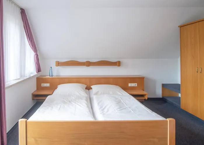 Brauereigasthof Zum Lamm Otel *